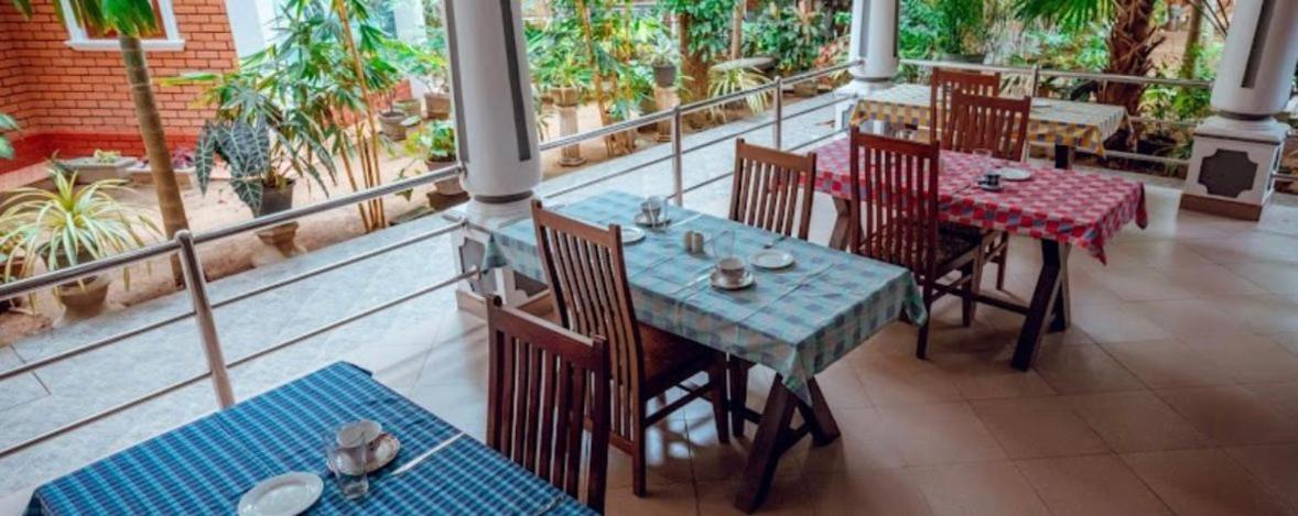 Village Inn Resort Негомбо Екстериор снимка